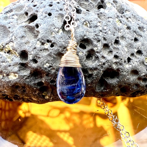 Handmade Blue Kyanite Pendant Solid 14K White Gold , Wire Wrapped - no chain - Picture 9 of 9